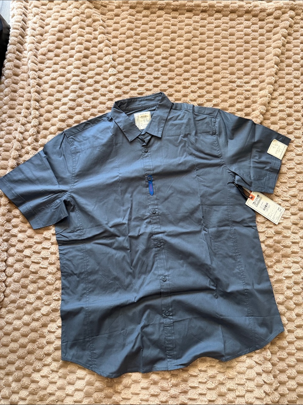 Alexander Julian Men's Casual Button-Down Shirt in Navy with Blue Accent - Picture 2 of 9